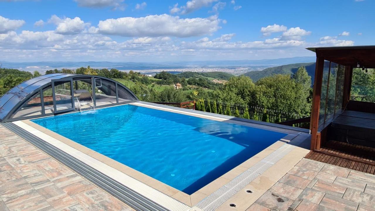 Villa Ozoni - Jezerc Ferizaj Esterno foto